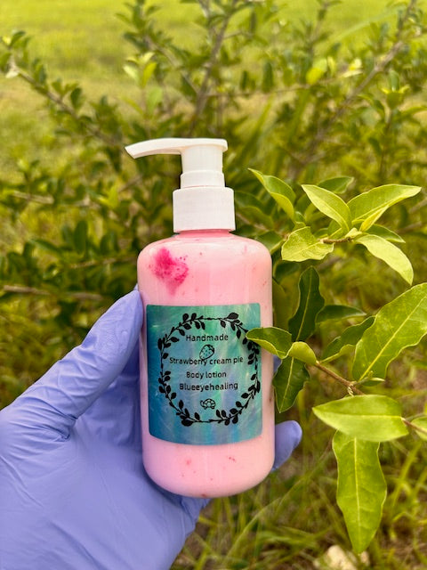 STRAWBERRY CREAM PIE LOTION
