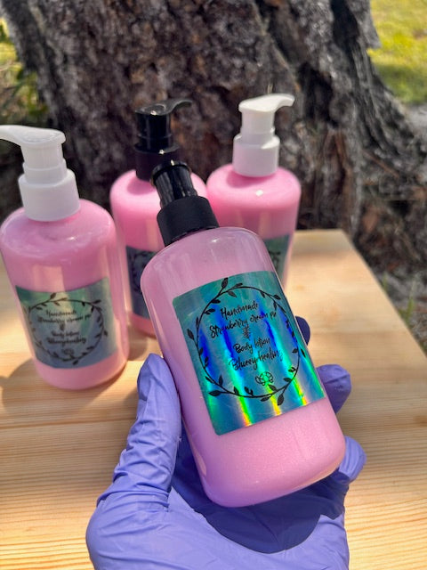 STRAWBERRY CREAM PIE LOTION